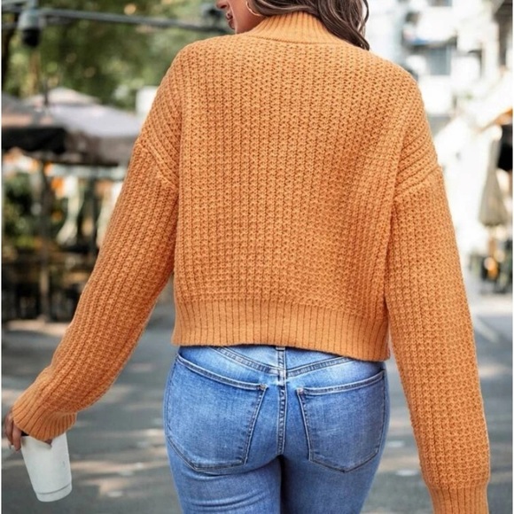 New orange mock neck sweater - Picture 4 of 5